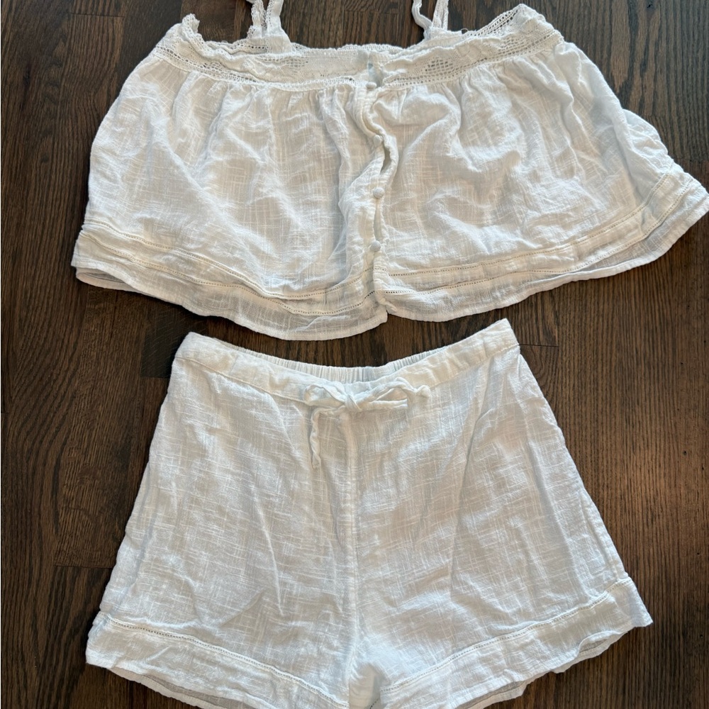 Women's White Lace Trim Sleepwear Set